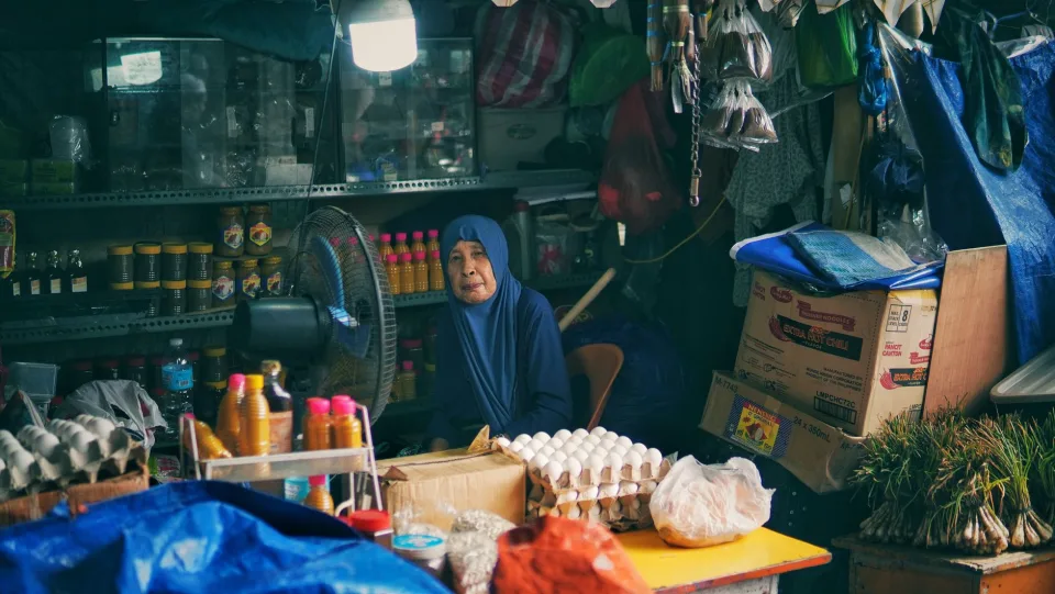 Kệ gia vị và đồ khô